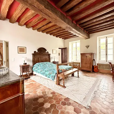 Former Riverside Rectory * Nanteau-sur-Lunain