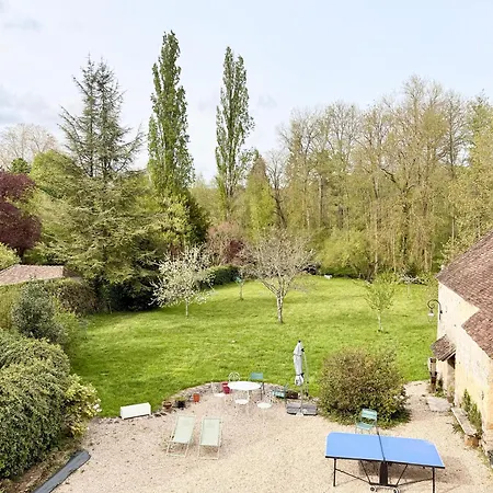 Holiday home Former Riverside Rectory Nanteau-sur-Lunain