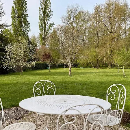 Former Riverside Rectory * Nanteau-sur-Lunain